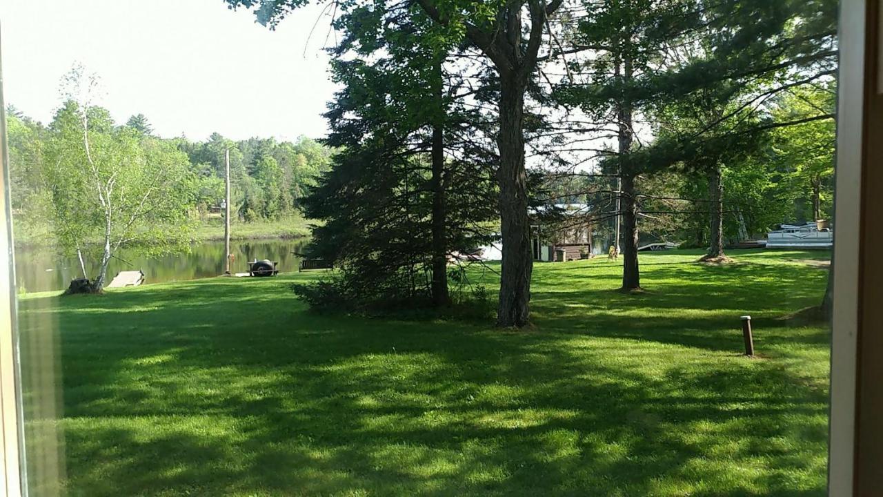 Musky Joe'S Twin Pines Resort New Post Extérieur photo