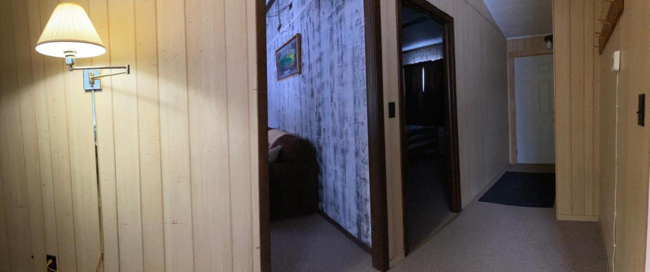 Musky Joe'S Twin Pines Resort New Post Extérieur photo