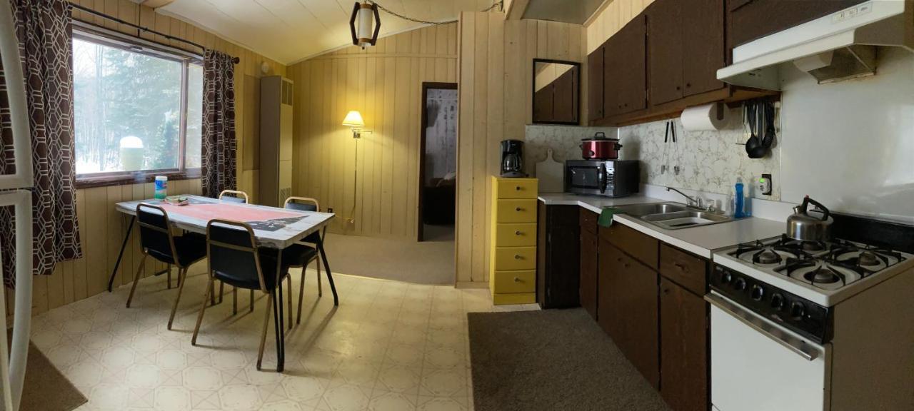 Musky Joe'S Twin Pines Resort New Post Extérieur photo