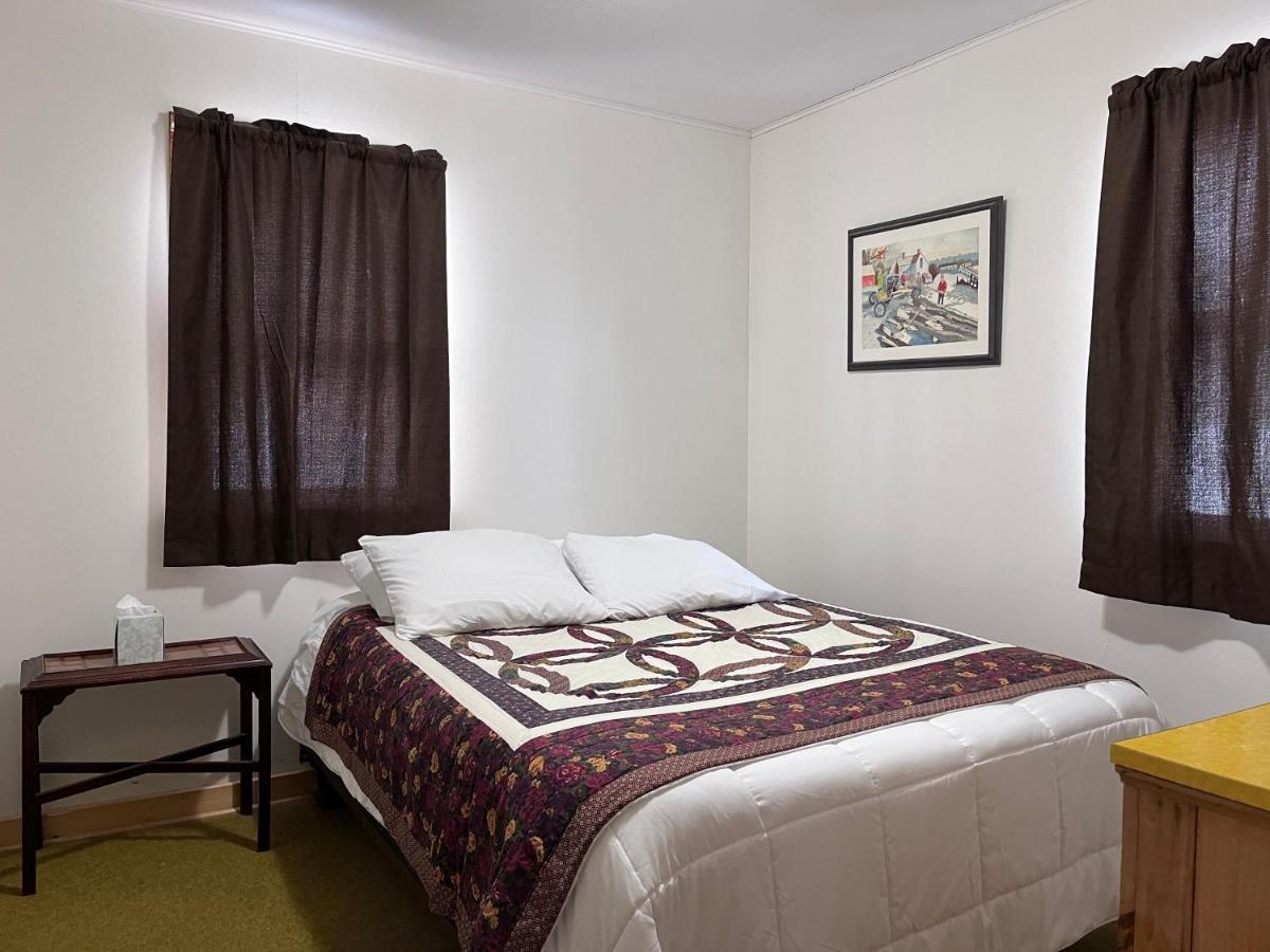 Musky Joe'S Twin Pines Resort New Post Extérieur photo