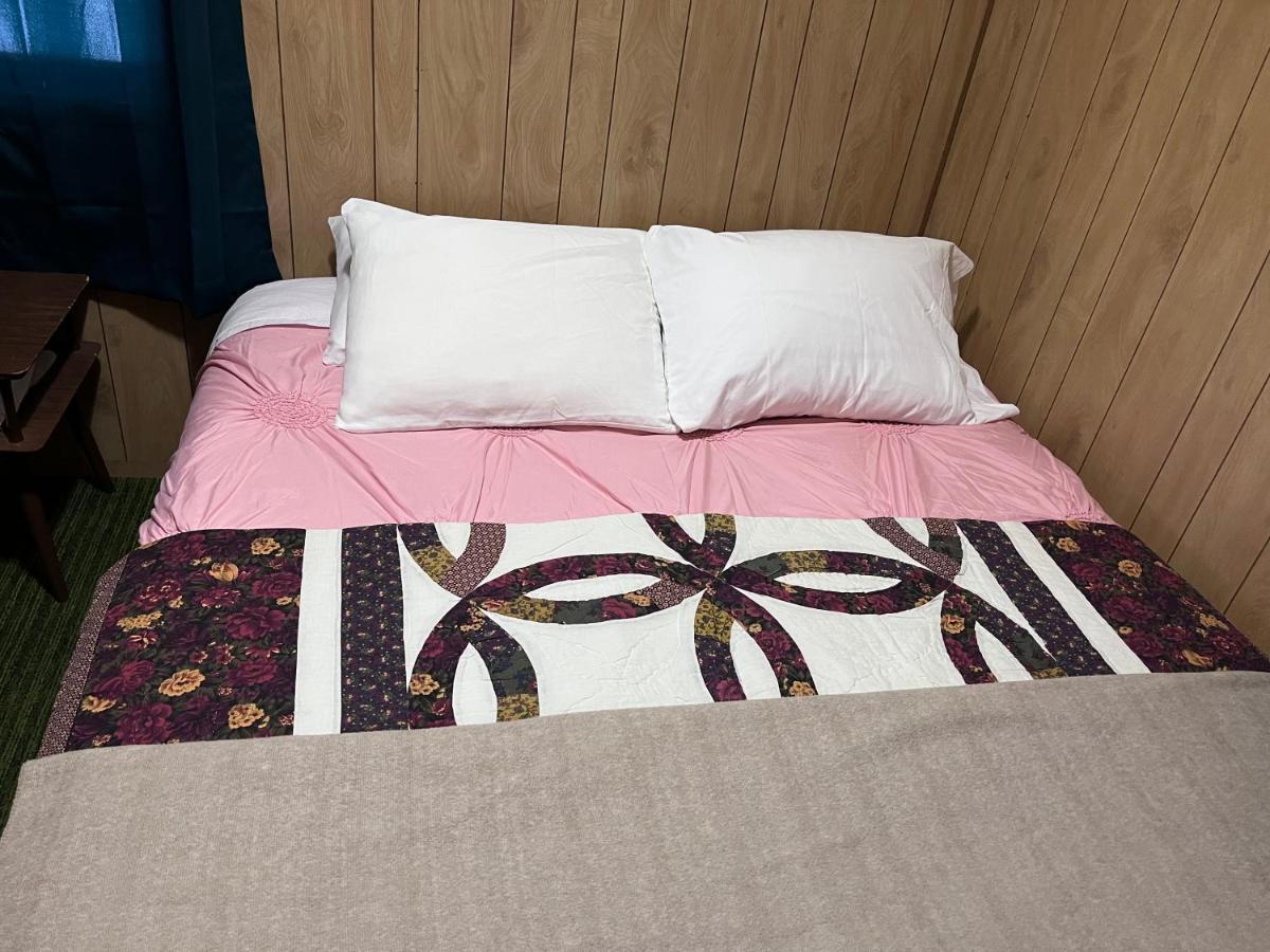 Musky Joe'S Twin Pines Resort New Post Extérieur photo