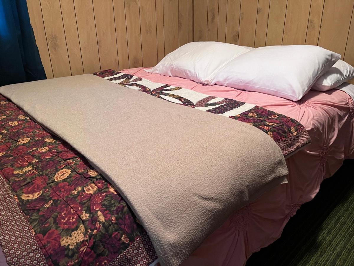 Musky Joe'S Twin Pines Resort New Post Extérieur photo