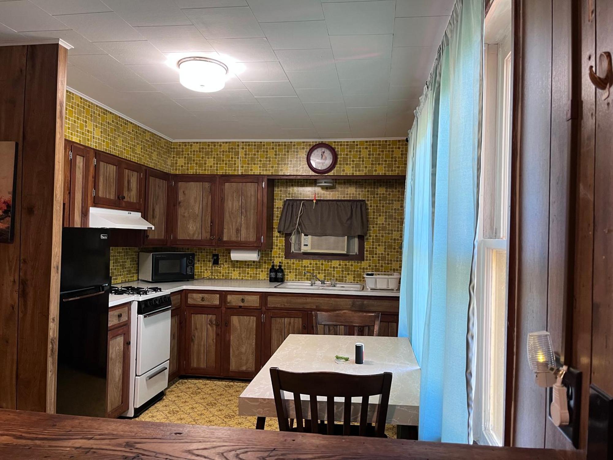 Musky Joe'S Twin Pines Resort New Post Extérieur photo