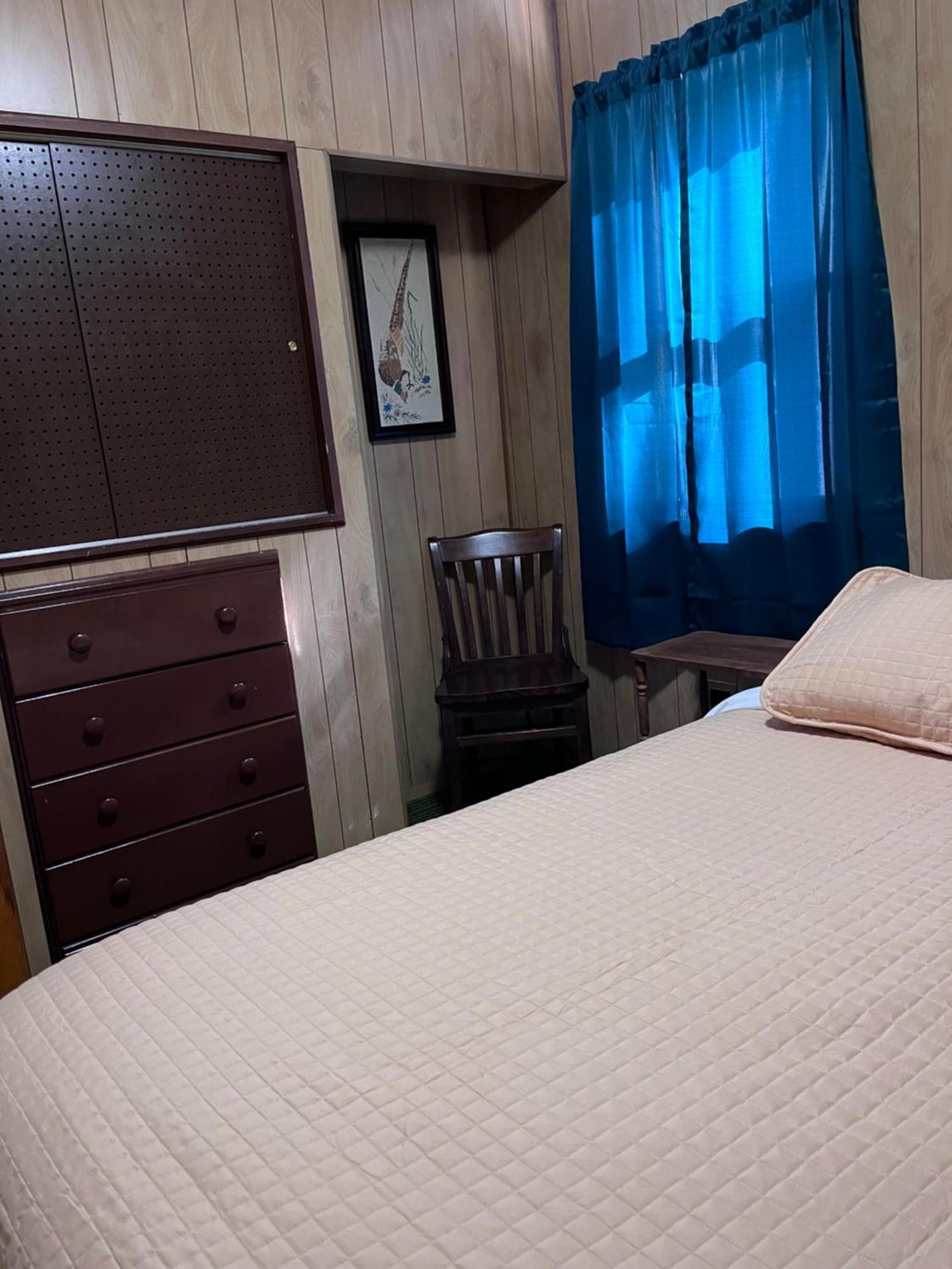 Musky Joe'S Twin Pines Resort New Post Extérieur photo